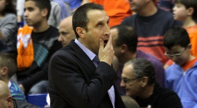 בלאט. זעם על השחקנים במחצית (חגי ניזרי)