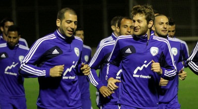 שרן ייני עם טל בן חיים (יניב גונן)