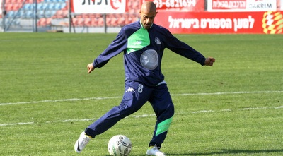 ראובן עובד מתחמם (רדאד ג´בארה)