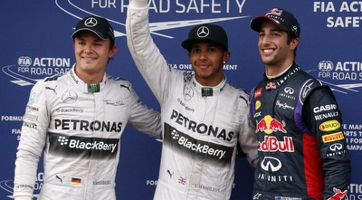 המילטון עם ריקרדו ורוזברג (רויטרס)