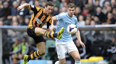 ג&acute;יימס צ&acute;סטר מקדים את אדין דזקו (רויטרס)