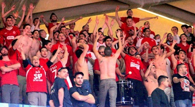 אוהדי הפועל ת&qout;א (משה חרמון)