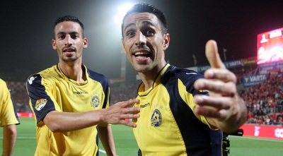 זהבי מבקש מצלם ONE את המצלמה שלו (יניב גונן)