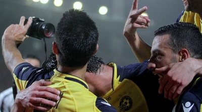 זהבי עושה סלפי עם המצלמה של צלם ONE (יניב גונן) זהבי עושה סלפי עם המצלמה של צלם ONE (יניב גונן)