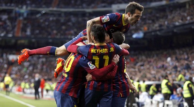 שחקני ברצלונה חוגגים (רויטרס)