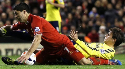 סוארס מוכשל רגע לפני הגול (ONE)