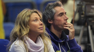 פאולו סוזה צופה במשחק (רדאד ג´בארה)