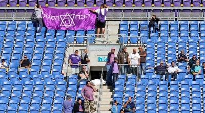 אוהדי הכח ר&qout;ג ביציע (רדאד ג´בארה)