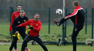 מויס שומר על גיגס (רויטרס) מויס שומר על גיגס (רויטרס)