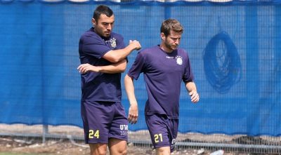 שרן ייני וניקולה מיטרוביץ´ (רדאד ג´בארה)