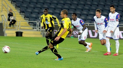 ברוכיאן כובש מהנקודה (יניב גונן)