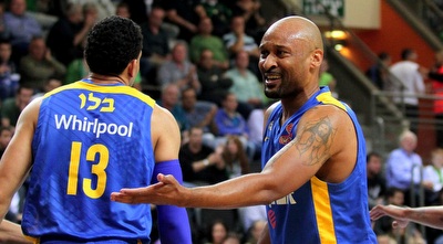 דווין סמית´ ודייויד בלו. חייב להיכנס למשחק (שי לוי)