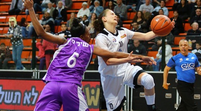 נעמה שפיר מול רמת חן/בליך (לירון מולדובן, מנהלת ליגת ווינר נשים)