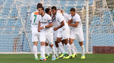 שחקני מכבי חיפה חוגגים (רדאד ג´בארה)