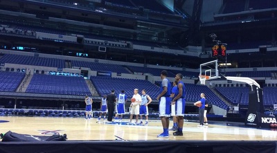 קנטאקי מתכוננת לפיינל פור  (ONE)