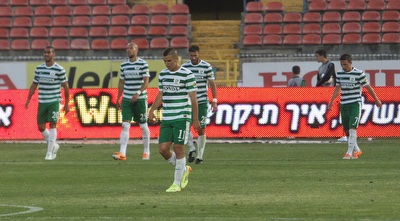 שחקני מכבי חיפה מאוכזבים (עמית מצפה)