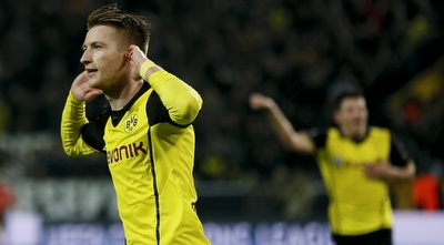 רויס חוגג צמד (רויטרס)