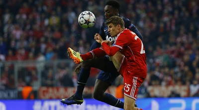 וולבק ומולר במאבק על הכדור (רויטרס) וולבק ומולר במאבק על הכדור (רויטרס)