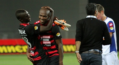 צ´אם ונוואקמה חוגגים בסיום (חגי ניזרי)