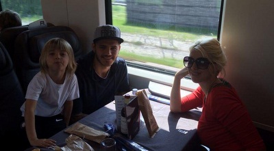 מאורו איקארדי ובת זוגו וונדה נארה  (ONE)