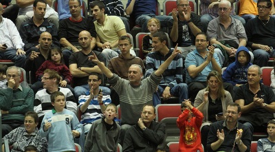 הקהל של קריית אתא (עמית מצפה)