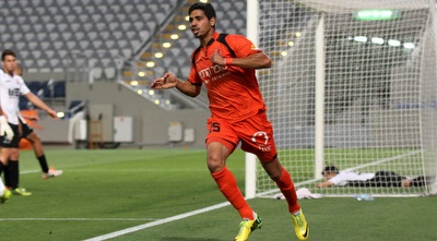 נס זמיר חוגגת את שער השוויון (רדאד ג´בארה) נס זמיר חוגגת את שער השוויון (רדאד ג´בארה)