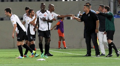 נוואקמה והחברים חוגגים את השלישי (רדאד ג´בארה) נוואקמה והחברים חוגגים את השלישי (רדאד ג´בארה)