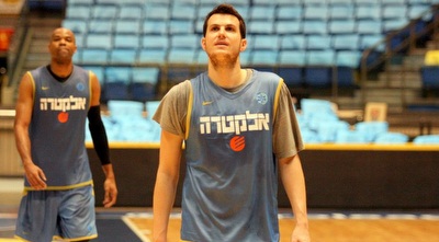 גיא פניני באימון (משה חרמון) גיא פניני באימון (משה חרמון)