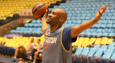 דווין סמית´. בלאט: &qout;אחד מהגורמים הבולטים בהצלחתנו&qout; (משה חרמון) דווין סמית´. בלאט: &qout;אחד מהגורמים הבולטים בהצלחתנו&qout; (משה חרמון)