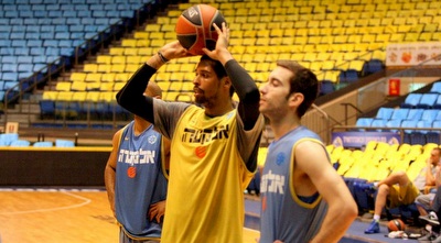 יוגב אוחיון וסילבן לנדסברג (משה חרמון) יוגב אוחיון וסילבן לנדסברג (משה חרמון)