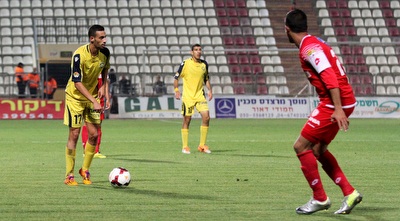 דן איינבינדר מרים (רדאד ג´בארה)