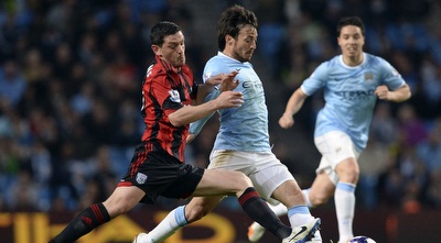 דויד סילבה מנסה להשתלט על הכדור (רויטרס)