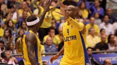 רייס וטיוס מאושרים (חגי ניזרי)