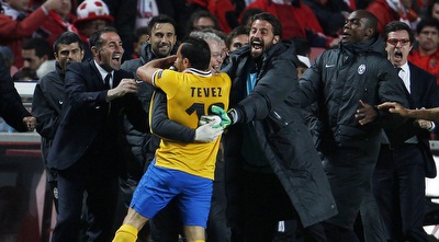 טבס חוגג את שער החוץ. &qout;הכל עדיין פתוח בגומלין&qout; (רויטרס)