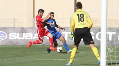 ריאן חודר לרחבה (עמית מצפה)