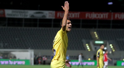 זהבי חוגג. בלעדיו מכבי היא כמו כולן (יניב גונן) זהבי חוגג. בלעדיו מכבי היא כמו כולן (יניב גונן)