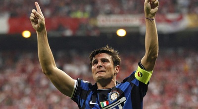 זאנטי ממרר בבכי. 19 עונות במדים הכחולים-שחורים (רויטרס)