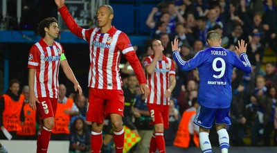 טורס אחרי השער (רויטרס) טורס אחרי השער (רויטרס)