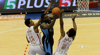 גייטס עולה (חגי ניזרי)