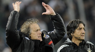 ז´וזה חסוס, מאמן בניפקה (רויטרס) ז´וזה חסוס, מאמן בניפקה (רויטרס)