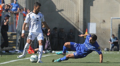 אמיר אבוניל עם הכדור (עמית מצפה) אמיר אבוניל עם הכדור (עמית מצפה)