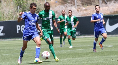 מור חוזז מקדים את מיכה לאוטה (חגי ניזרי)