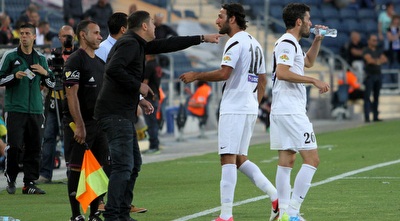 יובל נעים מתדרך את סטיבן כהן (אור בן חקון) (ONE)