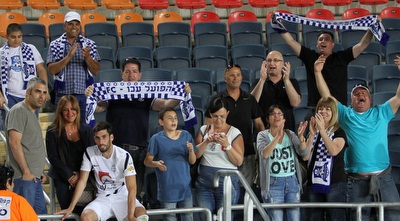 הקהל של הפועל עכו (אורן בן חקון) (ONE)