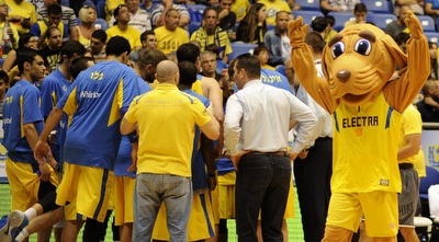 שחקני מכבי ת&qout;א מתכוננים לקראת המשחק (יובל חן, ynet ספורט) שחקני מכבי ת&qout;א מתכוננים לקראת המשחק (יובל חן, ynet ספורט)