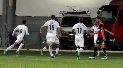 עאבד וקהת חוגגים עם החברים (עמית מצפה) עאבד וקהת חוגגים עם החברים (עמית מצפה)