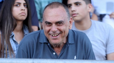 אברהם גרנט (חגי ניזרי)