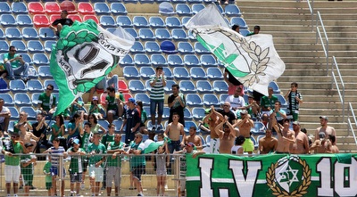 אוהדי מכבי חיפה (חגי ניזרי) אוהדי מכבי חיפה (חגי ניזרי)