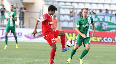 חורחה אלונסו עם הכדור (ערן לוף) חורחה אלונסו עם הכדור (ערן לוף)