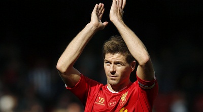 ג´רארד מודה לקהל. אגדה (רויטרס)